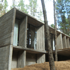 Casa de Hormign.. en el bosque de Mar Azul - Argentina